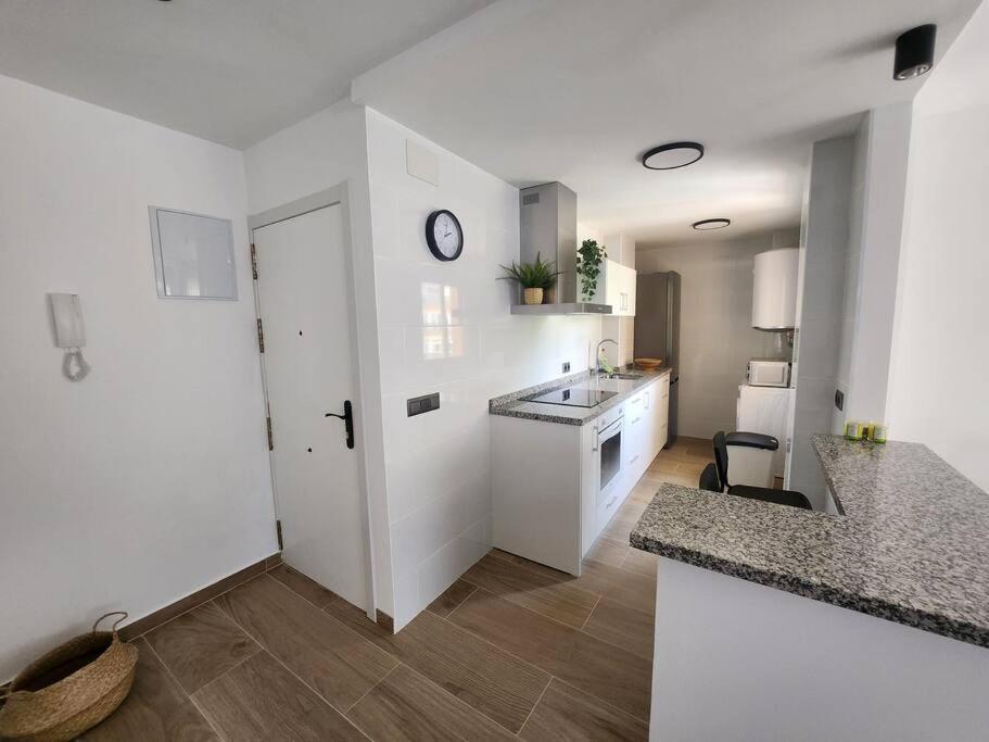 Апартаменты Piso Acogedor En Малага Экстерьер фото